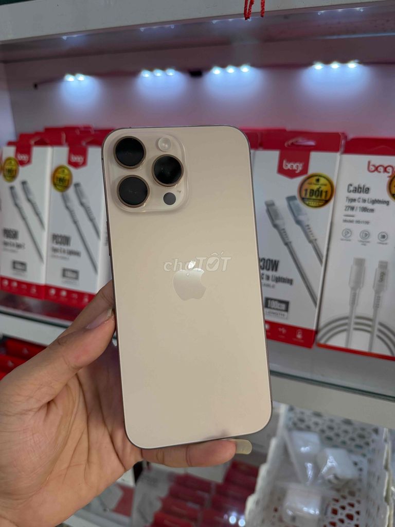 Apple iPhone 16 Pro Max 256GB Vàng. Mua bán Điện thoại tại Thành phố Long Xuyên An Giang được đăng bởi Thái hình 1