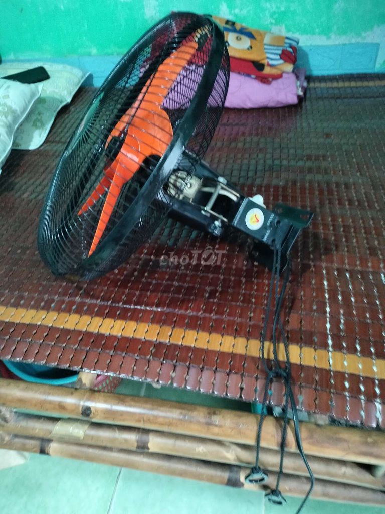 Quạt treo tường SENKO Đen cam. Mua bán Quạt tại Quận Tân Phú Tp Hồ Chí Minh được đăng bởi a thang hình 1