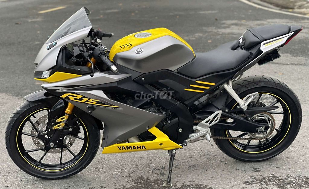 Yamaha R15 V3 Vàng Xám 11000 km. Mua bán Xe máy tại Huyện Long Thành Đồng Nai được đăng bởi Sói hình 2