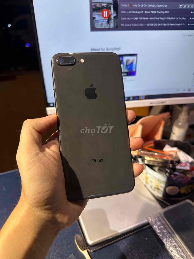 iphone 8plus 64gb zin đẹp ios 14.8 pin trâu mát