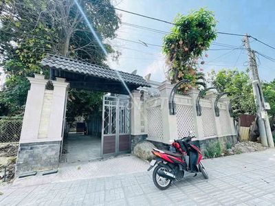 Cho thuê biệt thự 1300m2 mặt tiền sông Đồng Nai, p. Trấn Biên