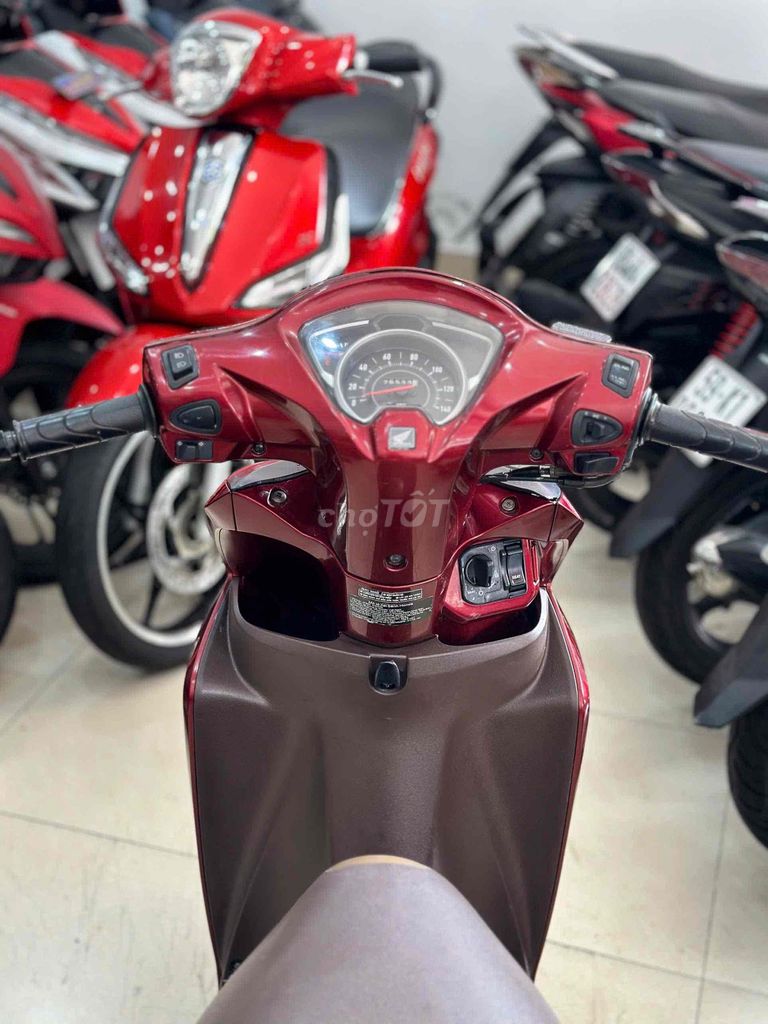 Honda Viosn 2019.Khoá Makey.Xe đẹp.máy zin êm.BSTP. Mua bán Xe máy tại Quận 6 Tp Hồ Chí Minh được đăng bởi Cửa Hàng Xe Máy Hoà Bùi hình 3