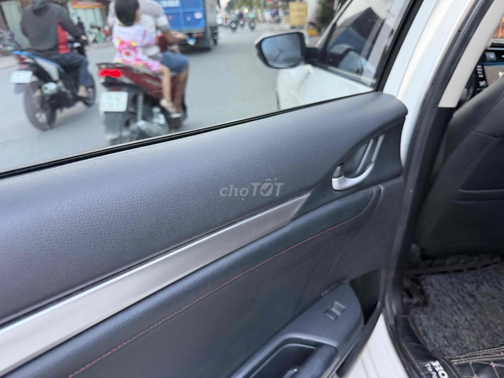 Honda Civic 2020 1.5RS Màu trắng mới tinh. Mua bán Ô tô tại Quận 12 Tp Hồ Chí Minh được đăng bởi A Quý hình 6