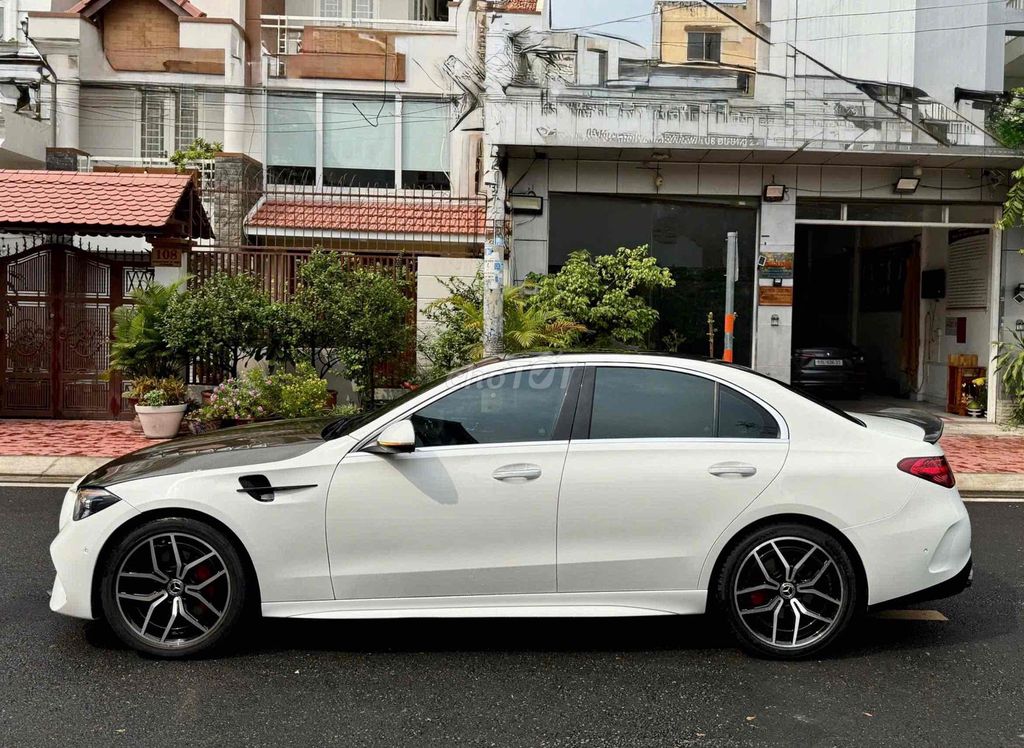 Mercedes Benz C300 AMG bản nhập khẩu 2022. Mua bán Ô tô tại Quận 8 Tp Hồ Chí Minh được đăng bởi Khoa nguyễn hình 4
