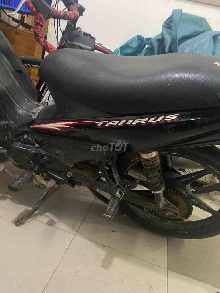 Yamaha Taurus màu Đỏ. Mua bán Xe máy tại Quận Thanh Khê Đà Nẵng được đăng bởi Nguyễn Tài hình 3