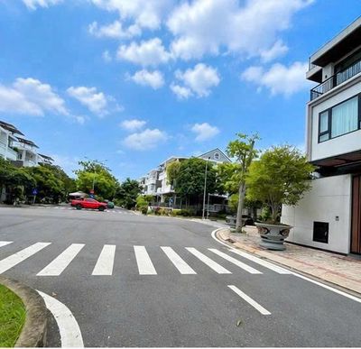 Аренда · 4 комн. · 133 м² · Quận 7, ул. Đường N4