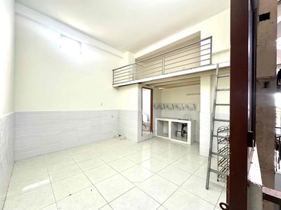 Аренда · 1 комн. · 32 м² · Quận Tân Bình, ул. Đường Cộng Hoà