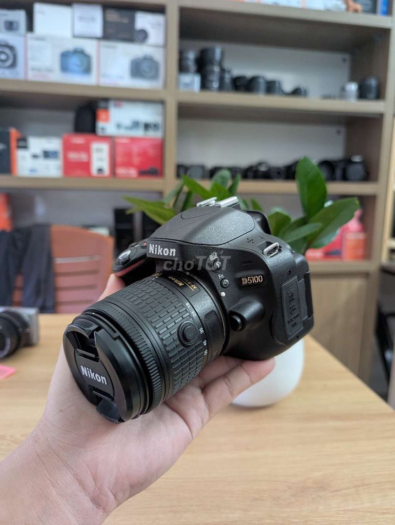 Máy ảnh Nikon D5100 Đã sử dụng Đen. Mua bán Máy ảnh, Máy quay tại Quận Hải Châu Đà Nẵng được đăng bởi Vinh Máy Ảnh hình 1