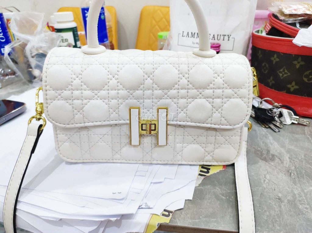 Túi xách nữ da màu trắng. Mua bán Túi xách tại Quận Thanh Xuân Hà Nội được đăng bởi Selena Shop hình 1