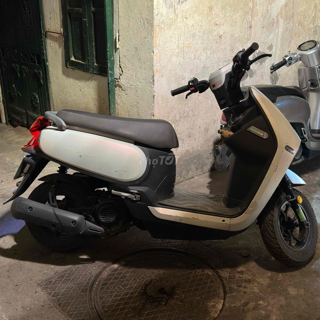 Самокат Friti 50CC белый
