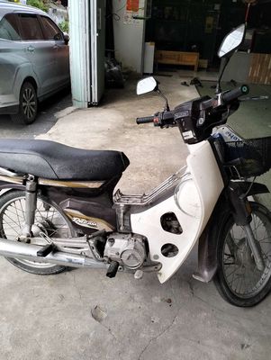 Honda Super Dream Trắng Đen. Mua bán Xe máy tại Thành phố Thủ Đức Tp Hồ Chí Minh được đăng bởi Le sy thu