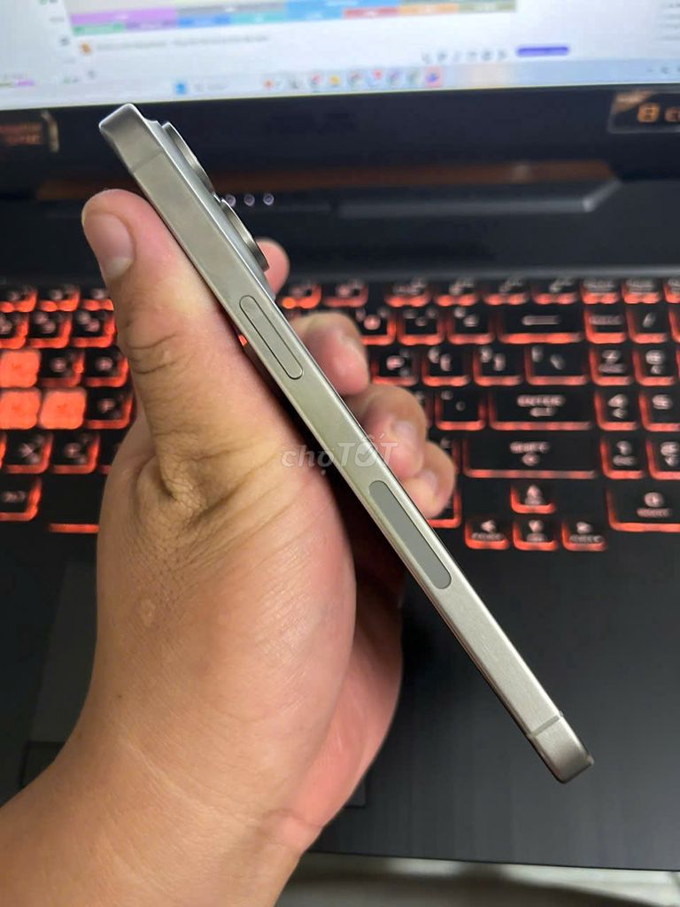 15 pro Max cần bán, giao lưu laptop đời cao. Mua bán Điện thoại tại Quận Nam Từ Liêm Hà Nội được đăng bởi Dương Đỗ hình 1