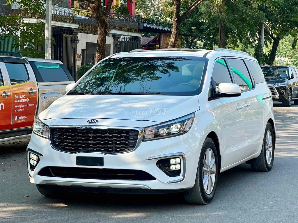 Kia Sedona 2020 Luxury - 70000 km