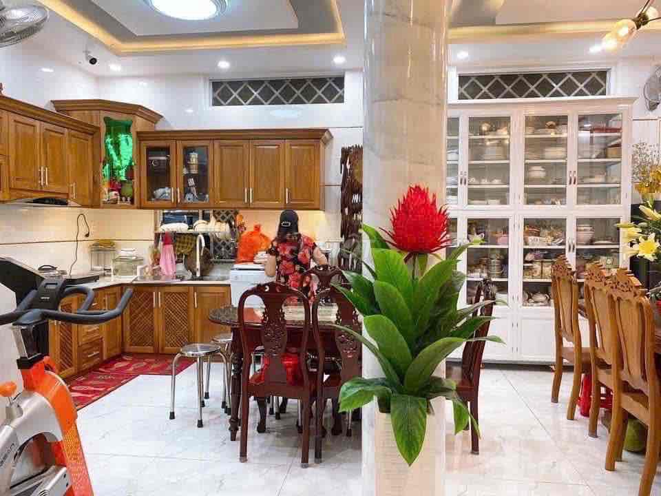 Nhà 1 trệt 2 lầu ngay chợ cổng 1. Mua bán nhà ở tại Thành phố Biên Hòa Đồng Nai được đăng bởi Thương Thương hình 5