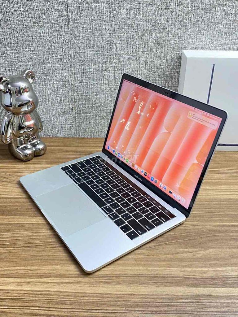 Apple MacBook Pro i7 13 inch 16GB/256GB. Mua bán Laptop tại Quận Thanh Xuân Hà Nội được đăng bởi Ph Anh Khoa  hình 1