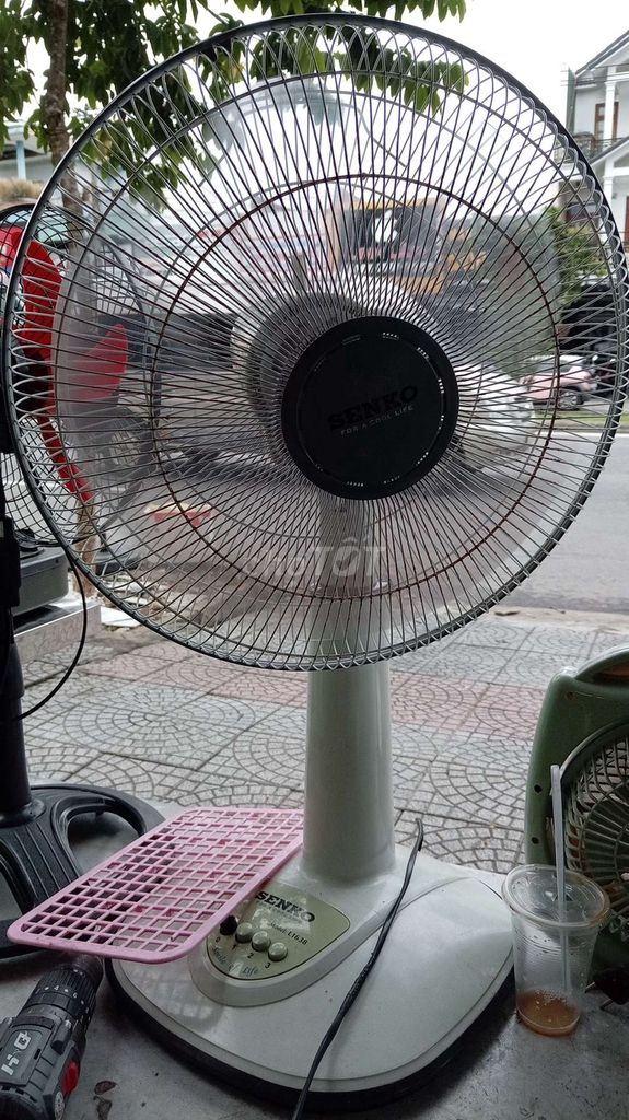 Quạt đứng Senko L1638 Trắng. Mua bán Quạt tại Quận Liên Chiểu Đà Nẵng được đăng bởi Lê Phi Vũ hình 1