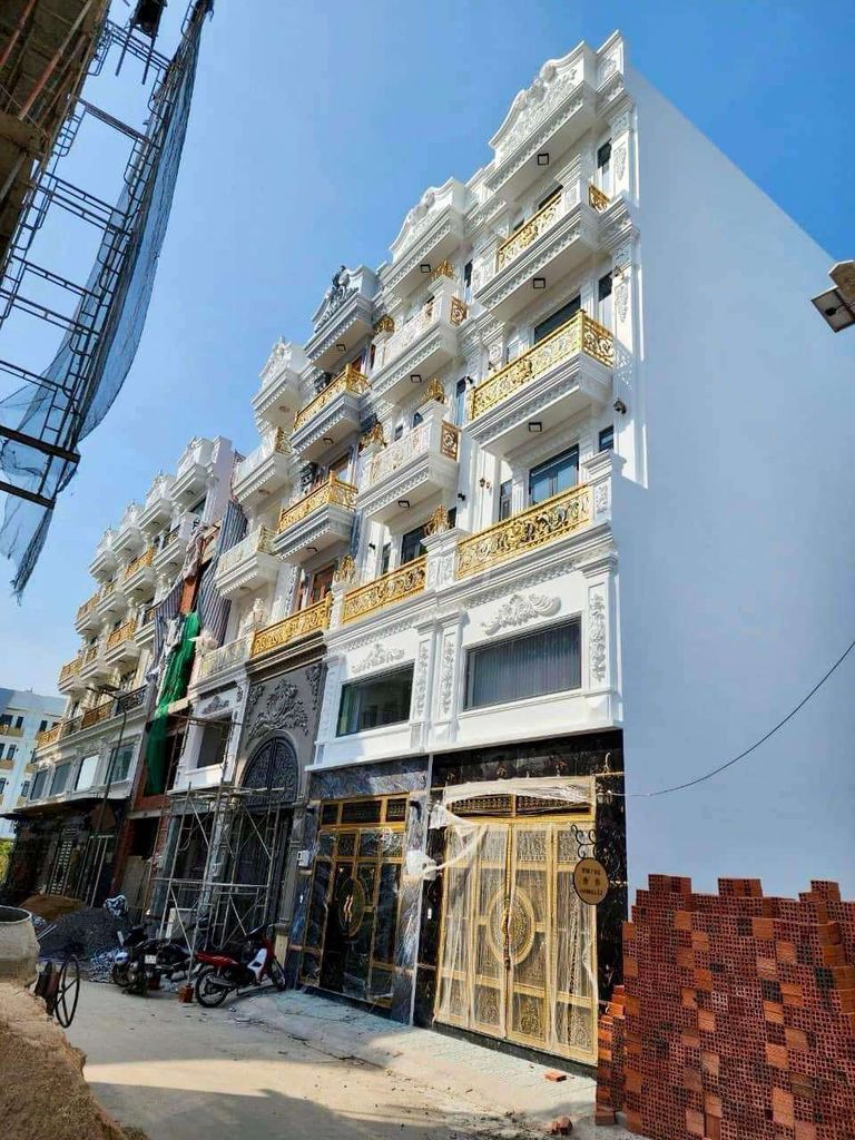 Bán nhà 5 lầu   .64m2 khu vip  bhhb Bình Tân . giá chỉ hơn 6 tỷ