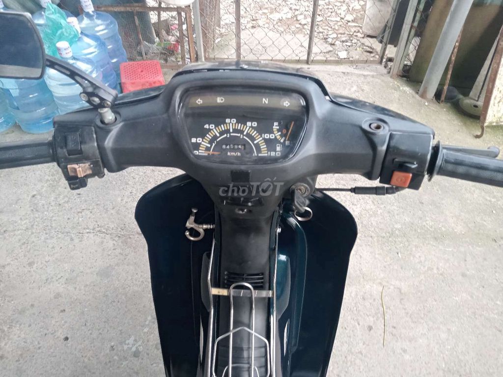 Honda Dream 50cc biển số sài gòn 1000 km. Mua bán Xe máy tại Huyện Hóc Môn Tp Hồ Chí Minh được đăng bởi chu hai hình 7