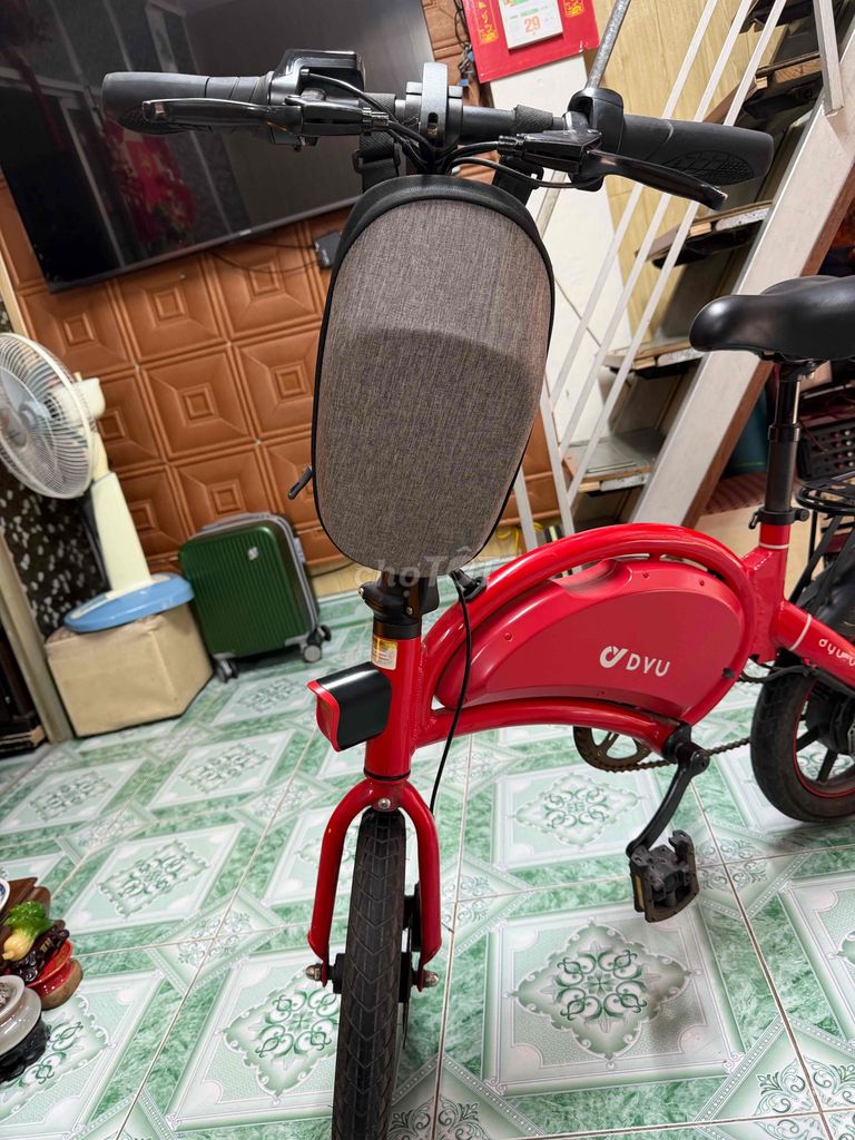 cần tiền gấp nên em bán . giá có thương lượng ạ. Mua bán Xe điện tại Quận Hồng Bàng Hải Phòng được đăng bởi Trần Ngát hình 3