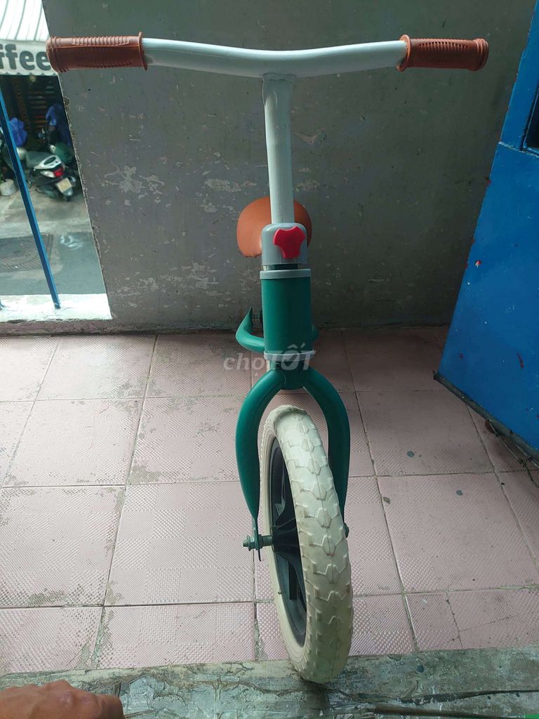 Xe chòi chân cho bé. Mua bán Mẹ và bé tại Quận 6 Tp Hồ Chí Minh được đăng bởi lưu ngọc hình 1