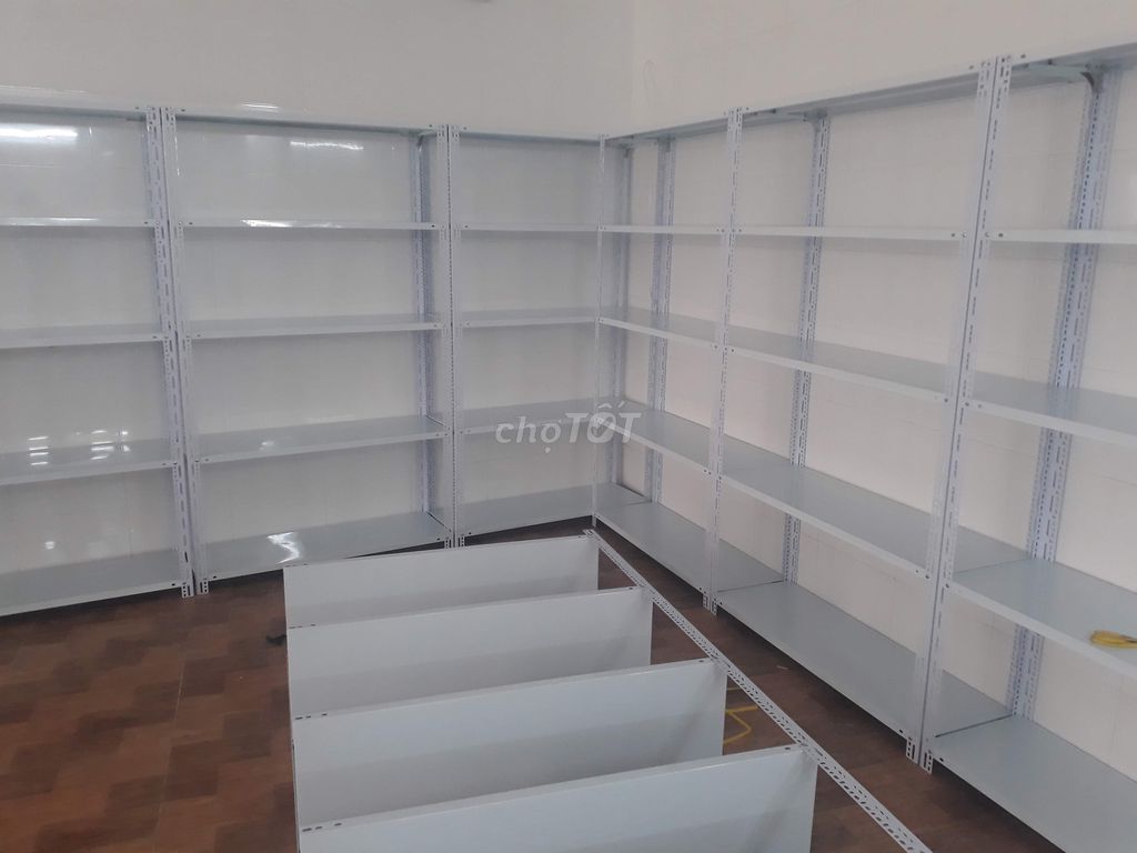 Kệ sắt Vlo để hàng, kệ siêu thị, kệ tạp hóa. Mua bán Đồ chuyên dụng, Giống nuôi trồng tại Quận Hoàng Mai Hà Nội được đăng bởi Hoang Ha hình 1