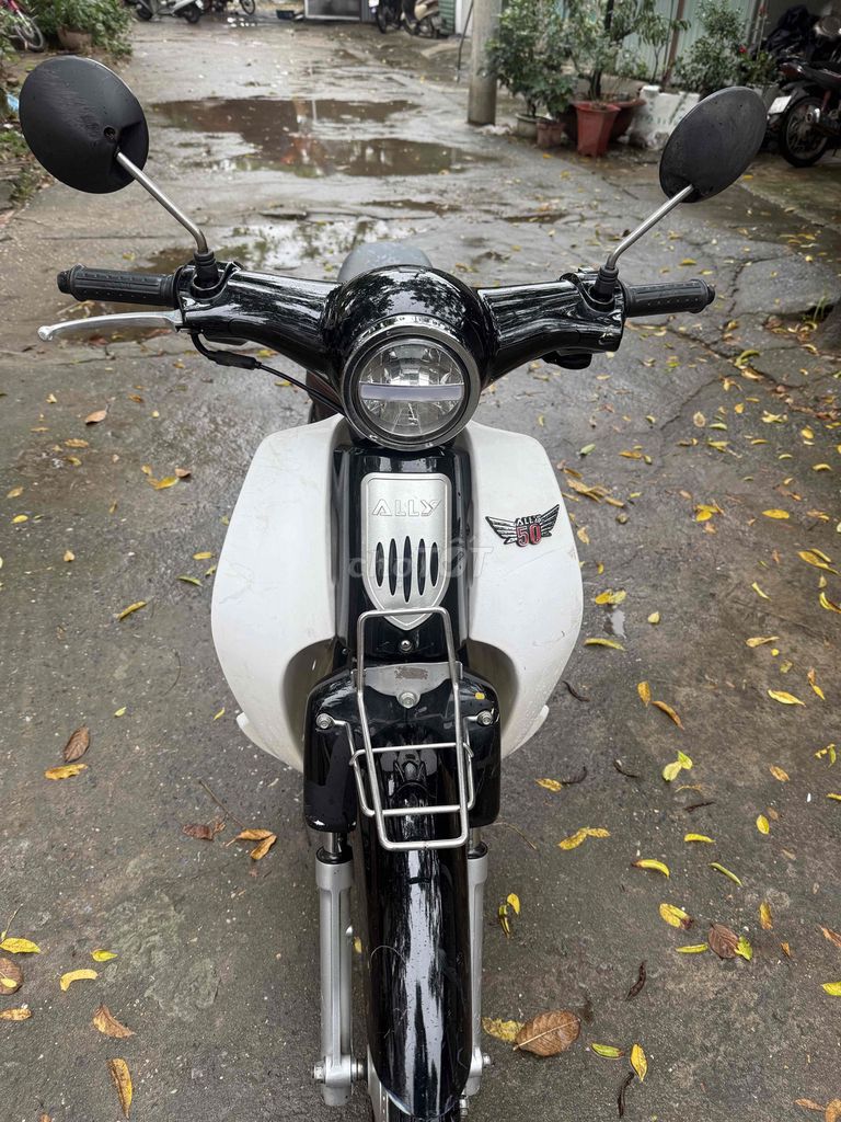 Thanh lý cúp 50cc học sinh không cần bằng lái. Mua bán Xe máy tại Quận Bắc Từ Liêm Hà Nội được đăng bởi Hữu Nhuận hình 2