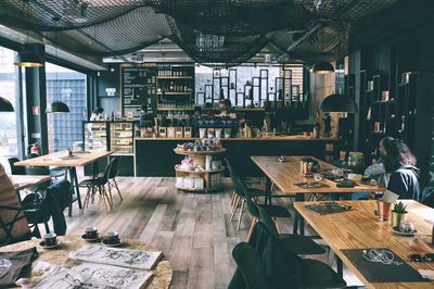 Chính chủ cho thuê mặt bằng kinh doanh tại phố tràng thi, Hoàn Kiếm HN. Cho thuê văn phòng, mặt bằng kinh doanh tại Quận Hoàn Kiếm Hà Nội được đăng bởi Lê Trọng Đại