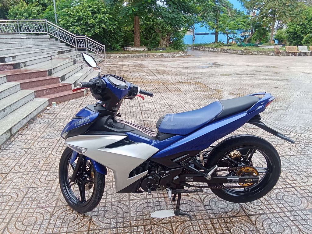 Cầm đồ thanh lý giá rẻ. Mua bán Xe máy tại Huyện Vũng Liêm Vĩnh Long được đăng bởi anh thi hình 6