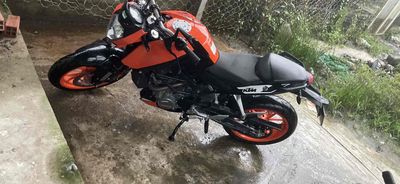 xe KTM Duke 200 Lướt odo dưới 500km. Mua bán Xe máy tại Quận Ninh Kiều Cần Thơ được đăng bởi Vũ