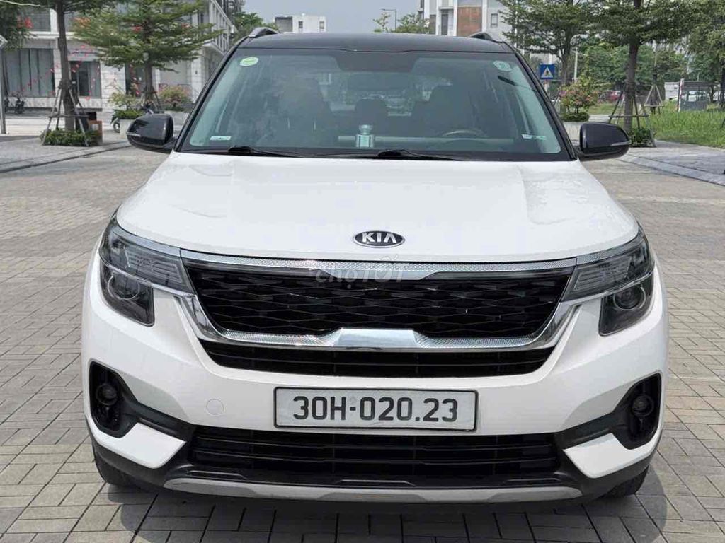 Kia Seltos 2021 Luxury 1.4 - 79000 км