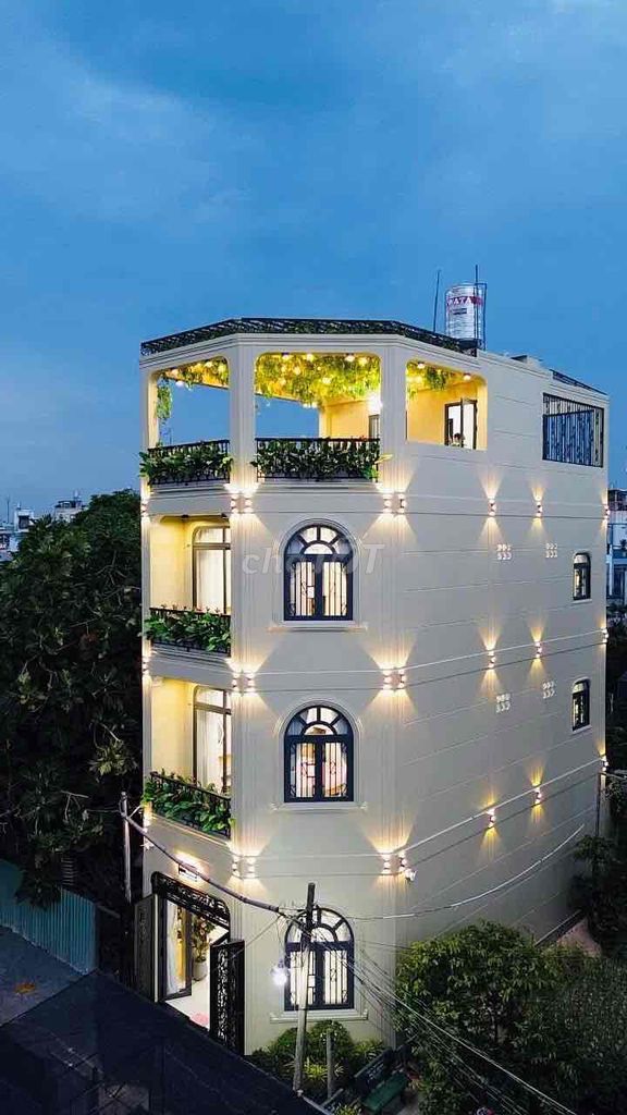 SIÊU PHẨM LUXURY XÂY MỚI 100%_SÁT BÊN EMART PHAN HUY ÍCH.