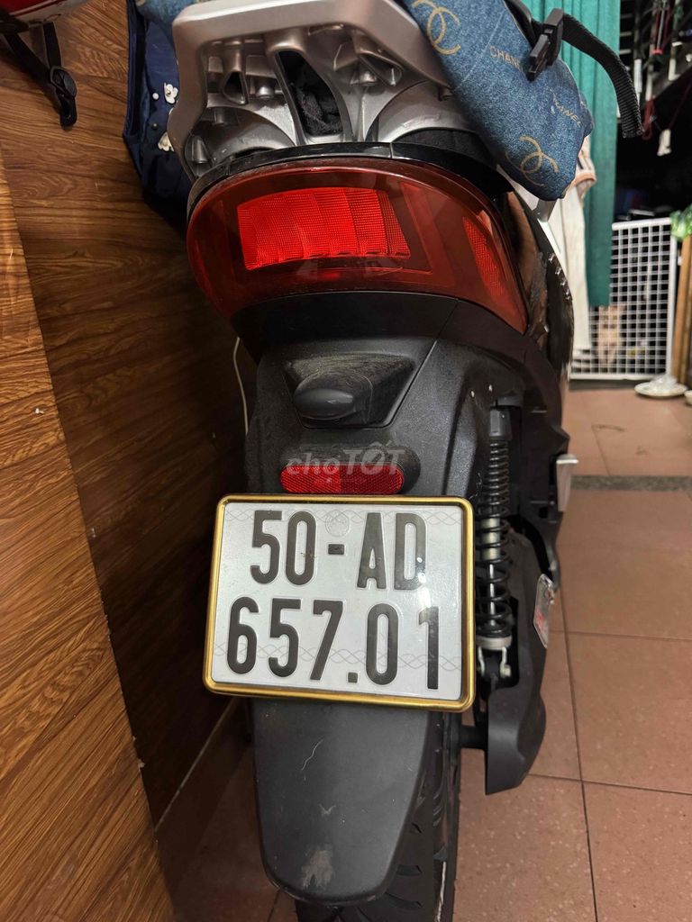 Электроскутер VinFast Feliz Neo черный 5000 км