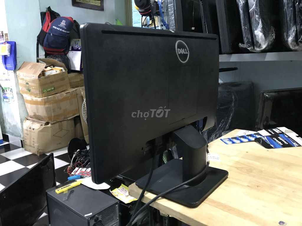 Màn hình Dell 20 inch Led sáng đẹp, sạch sẽ. Mua bán Phụ kiện (Màn hình, Chuột...) tại Quận 3 Tp Hồ Chí Minh được đăng bởi Anh Dũng hình 2