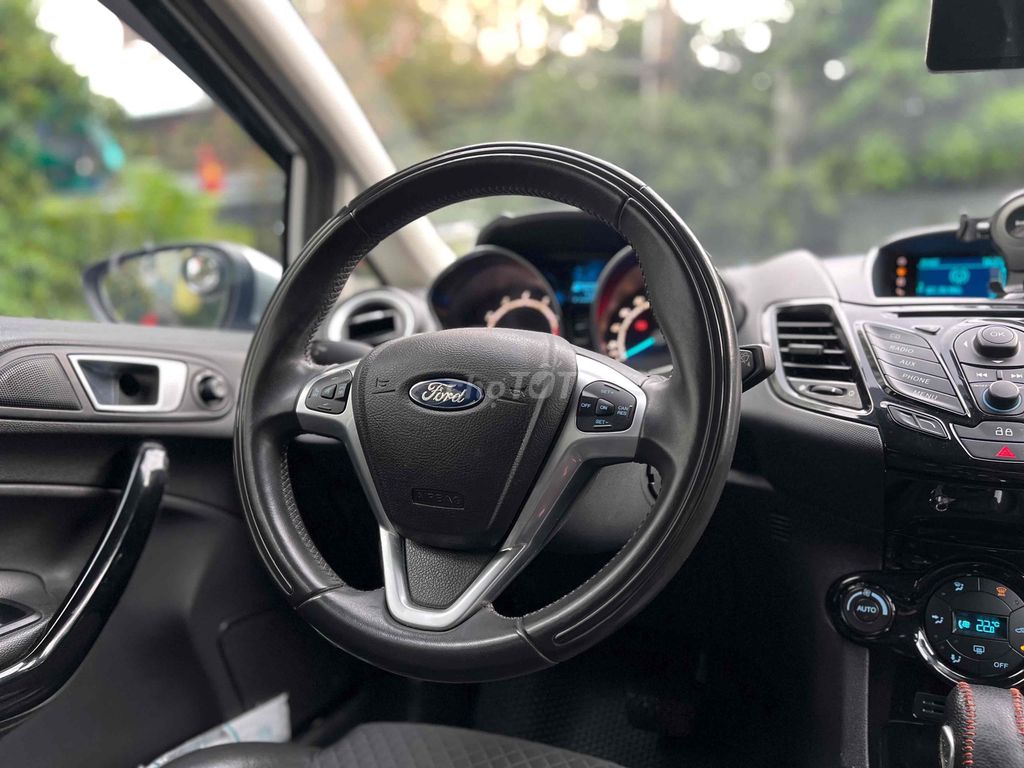 XE GIA ĐÌNH BÁN - Fiesta Cọp 63.000 KM Đẹp chất💯💯. Mua bán Ô tô tại Quận Gò Vấp Tp Hồ Chí Minh được đăng bởi DHAUTO FORD CHUYÊN XE FORD LƯỚT CHÂTD LƯỢNG CAO hình 10