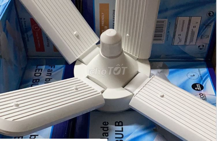 Bóng Đèn 4 Cánh 60W ập trung và phân đều ánh sáng