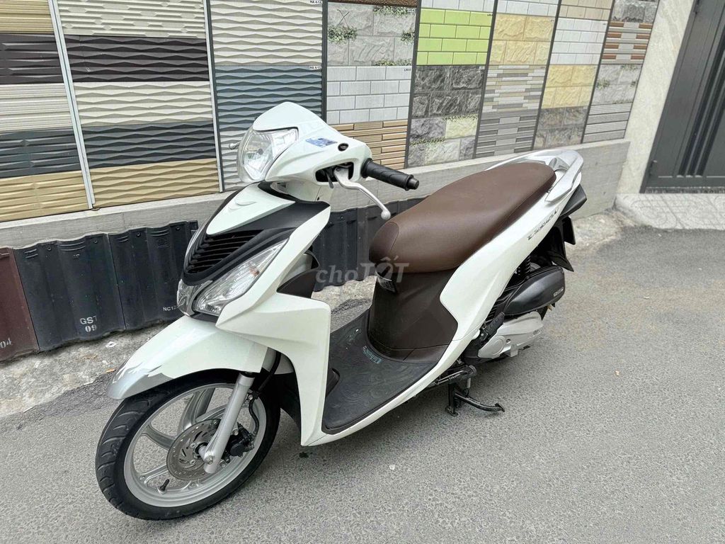 Honda Vision 110cc 2018 белая — ДОНОРСКАЯ ПОДДЕРЖКА