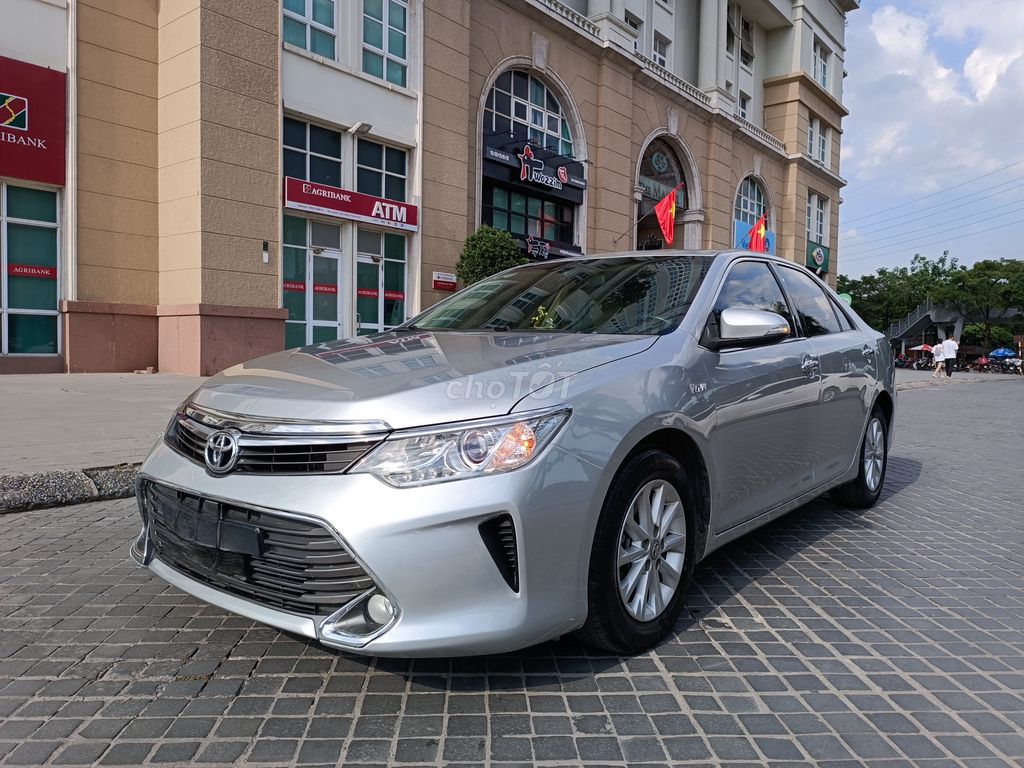 Toyota Camry 2016 2.0E siêu tiết kiệm đây ạ