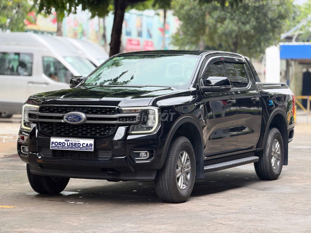 Ford Ranger 2025 почти новый, кредит банка 75%