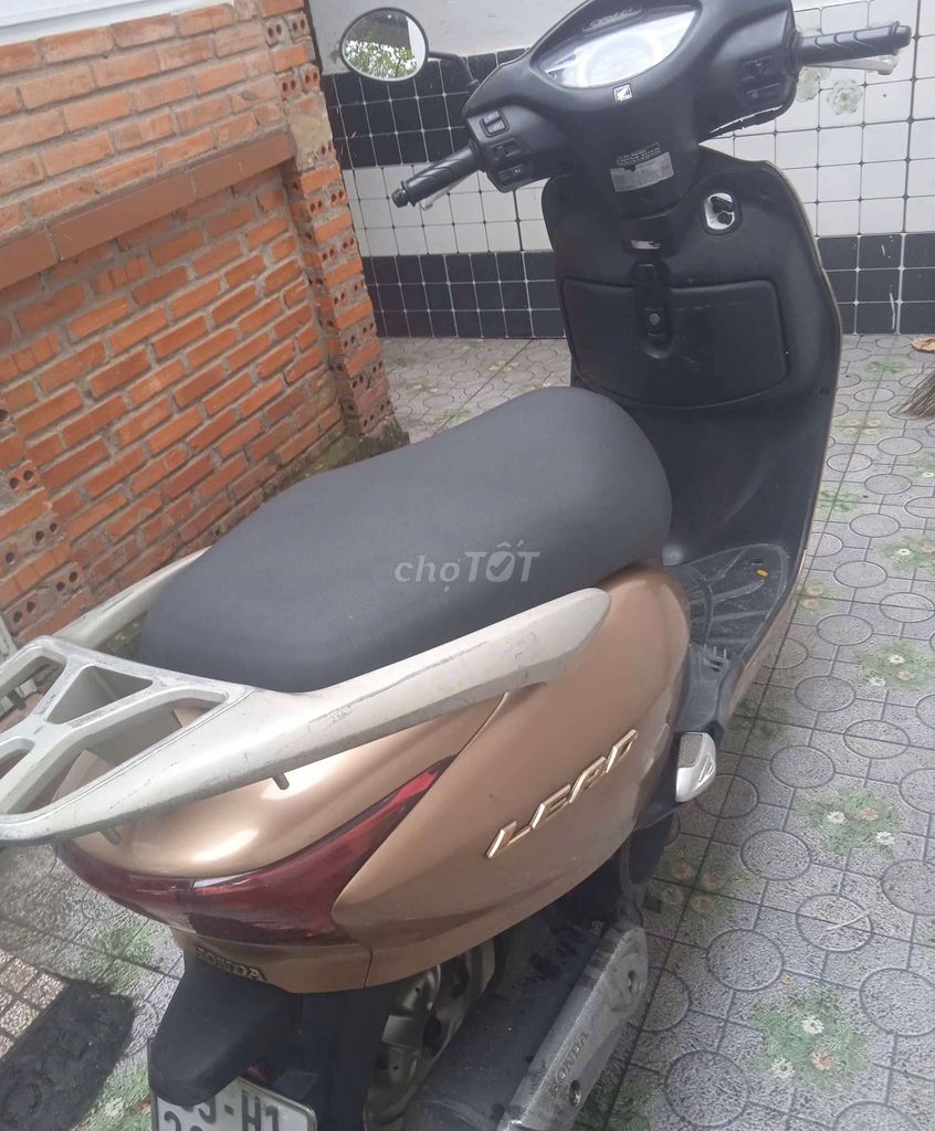 Honda Lead 2013 домашний скутер