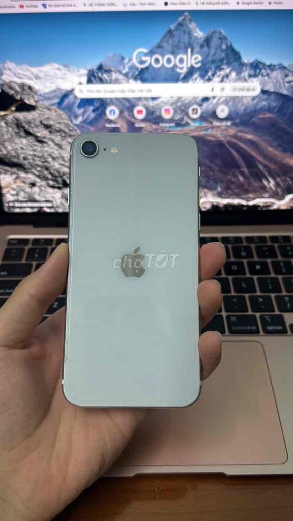 iPhone SE 2020 Bạc cũ màn xước lông mèo pin 100. Mua bán Điện thoại tại Quận 3 Tp Hồ Chí Minh được đăng bởi Trịnh Minh Quân hình 1
