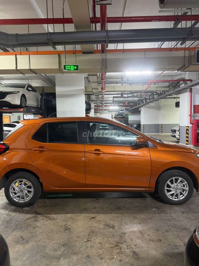 Toyota Wigo 2025 автоматическая коробка оранжевый