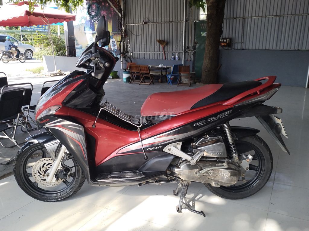 Honda ablade fi. Mua bán Xe máy tại Thành phố Vinh Nghệ An được đăng bởi Quán ngon  hình 3