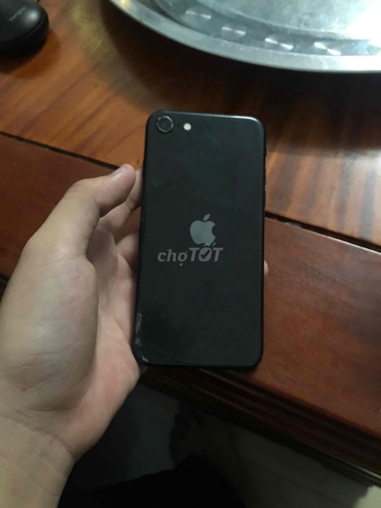 Iphone Se 2 64gb. Mua bán Điện thoại tại Thành phố Sóc Trăng Sóc Trăng được đăng bởi Kỳ hình 1