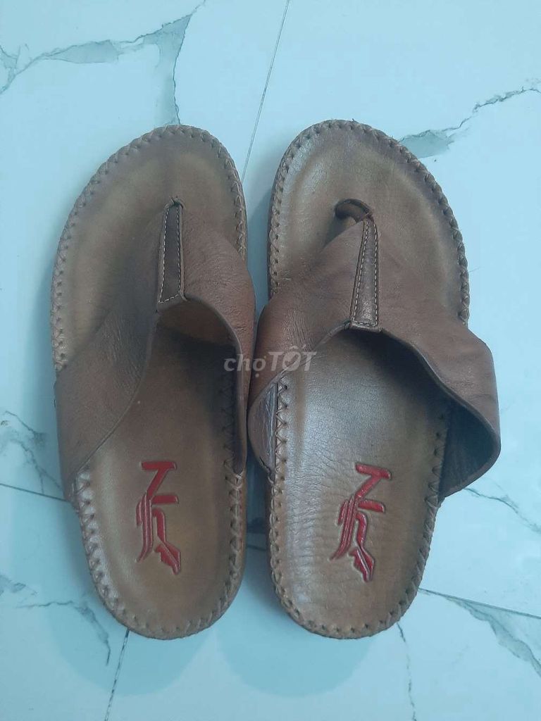 Dép nam da bò size 40 ạ