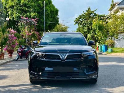 VinFast VF9 Plus 2025 Đen 17000 km