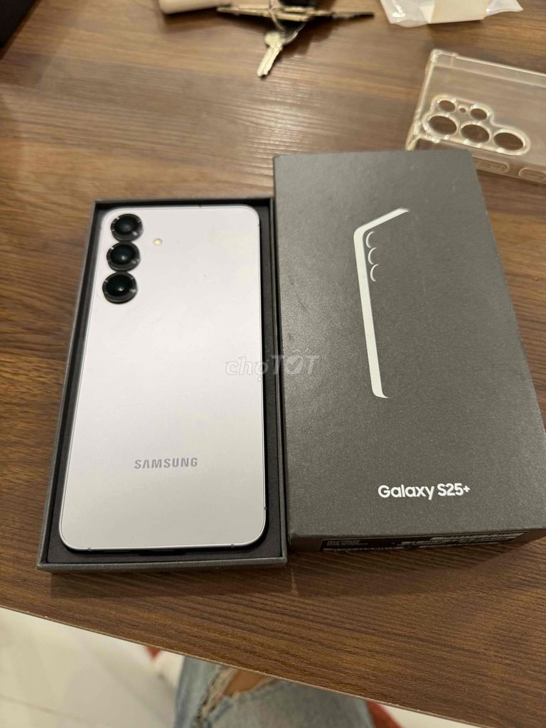 Samsung Galaxy S25 Plus 256GB Bạc. Mua bán Điện thoại tại Quận Tân Bình Tp Hồ Chí Minh được đăng bởi Bi samsung hình 1