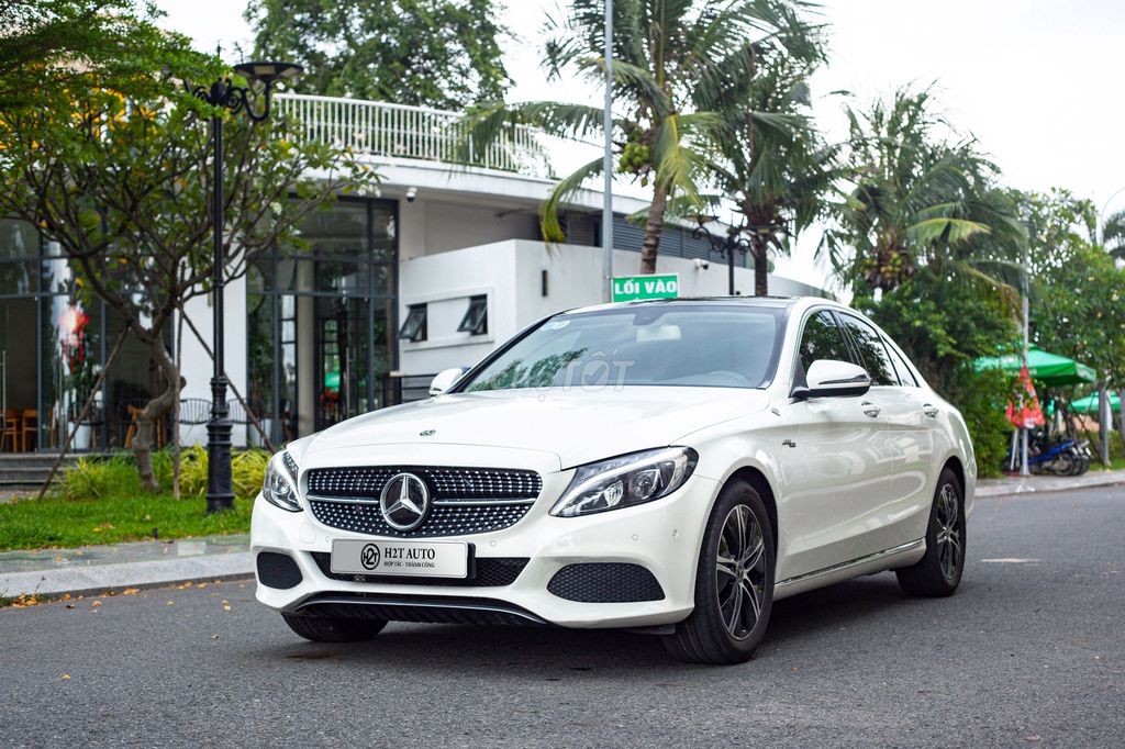 Mercedes Benz C200 2018 - 48000 km. Mua bán Ô tô tại Thành phố Thủ Đức Tp Hồ Chí Minh được đăng bởi H2T Auto hình 2