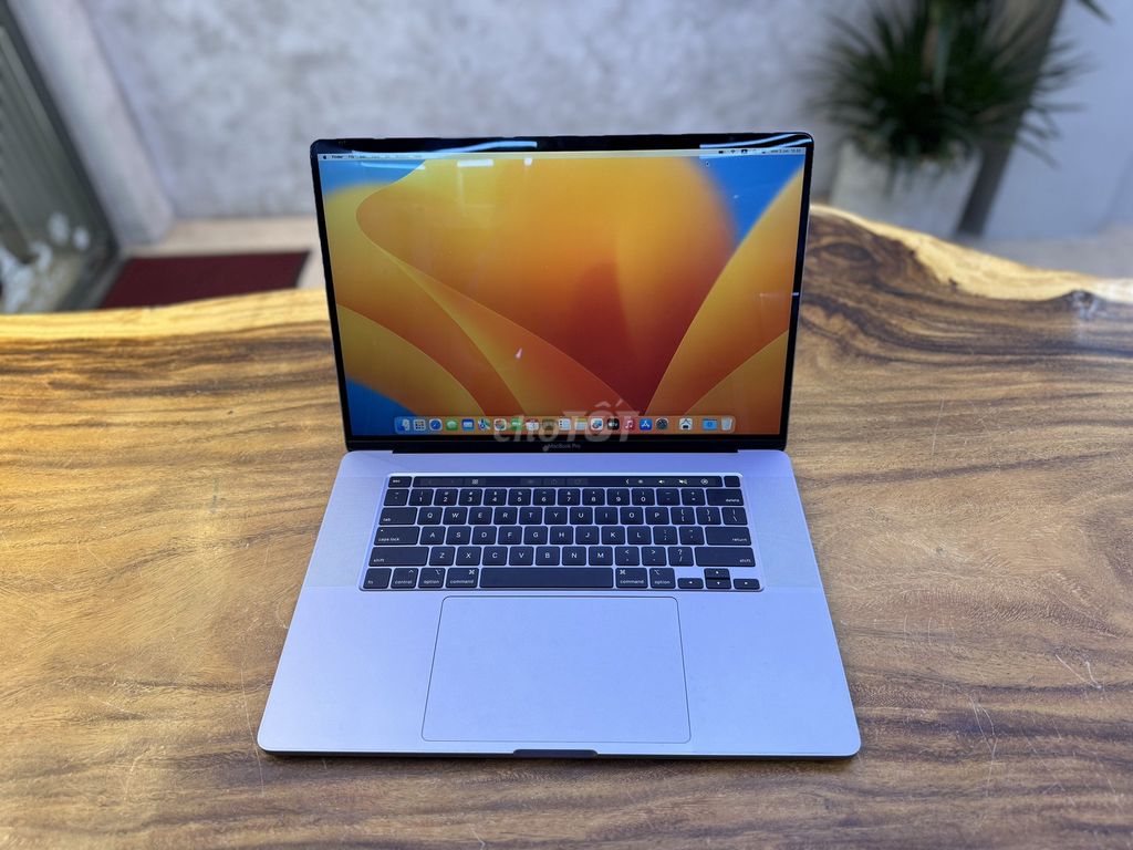 Apple MacBook Pro 2019 16" i7/16G/512GB MDM used