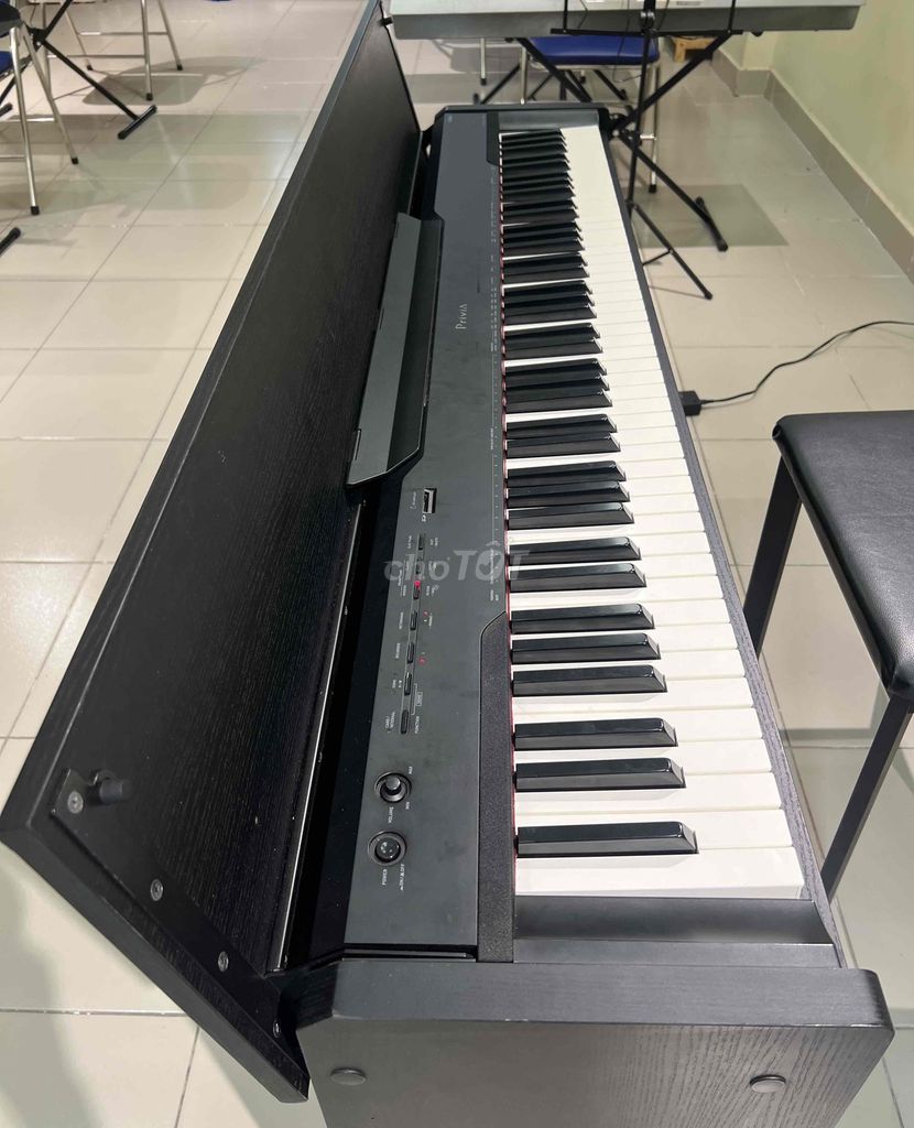 thanh lý đàn piano đẹp giá rẻ