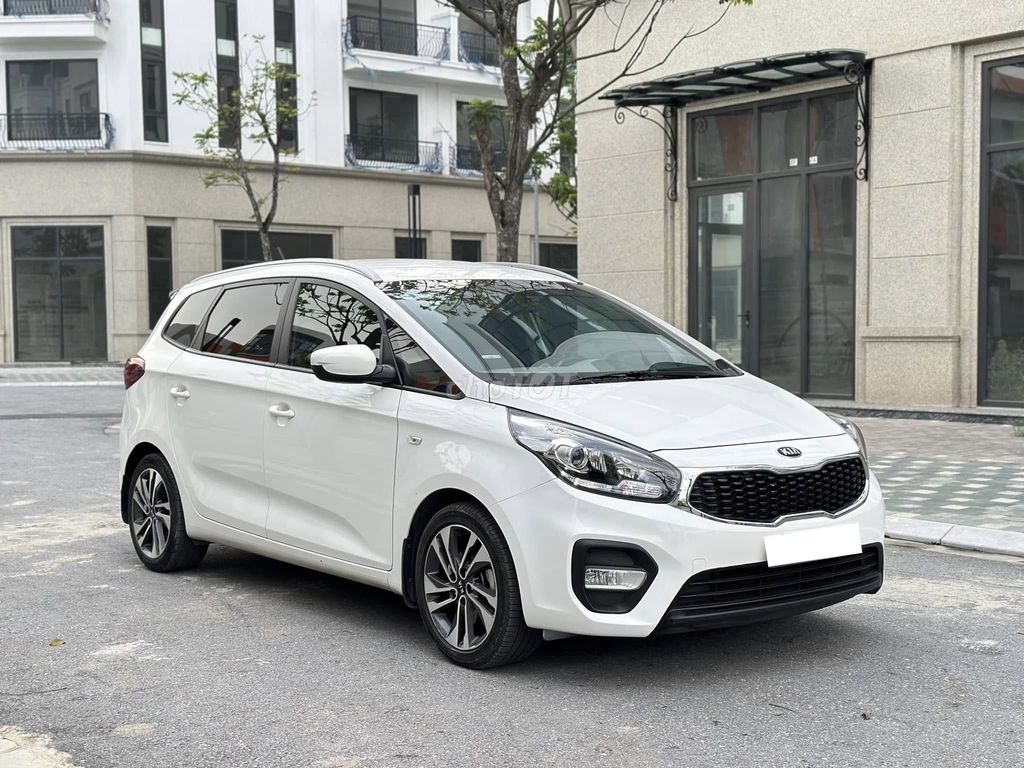 Kia Rondo 2020 máy xăng, số sàn màu trắng. Mua bán Ô tô tại Quận Gò Vấp Tp Hồ Chí Minh được đăng bởi Quang hình 8